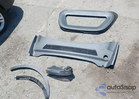 2024 Tesla Model Y Long Range Dual Motor All-Wheel Drive/Rwd из США, поврежденный, VIN 7SAYGDED9RF053945